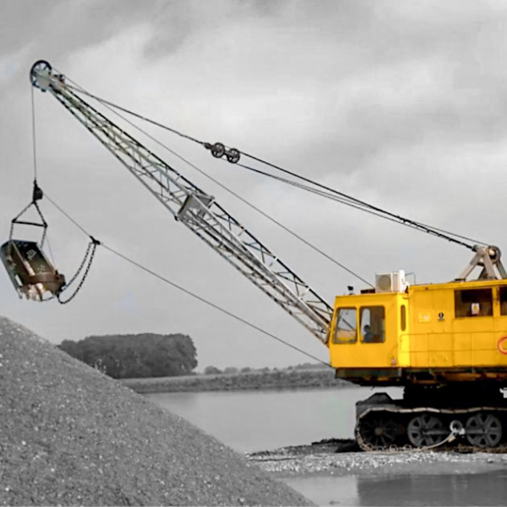 Lanove_rypadlo_UNEX_E-303_dragline.jpg